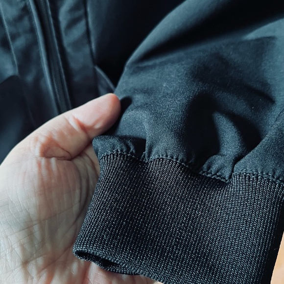 ADAR Black Bomber Scrub Jacket - Picture 4 of 8